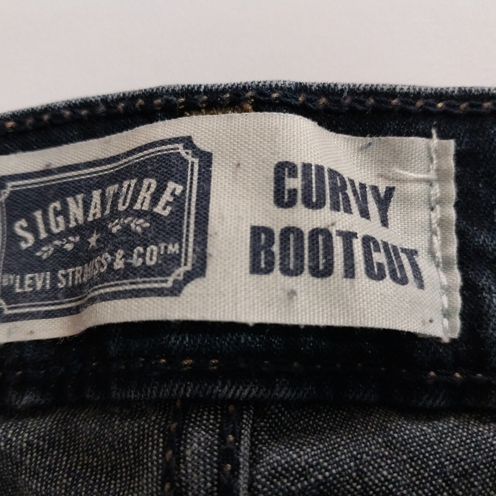 Levi's Women's Curvy Boot Cut Jeans in Rich Blue Sz 12 - Picture 11 of 13